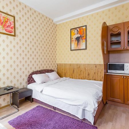 Квартира В Центрі На Вулиці Шевченка 12 Дуже Комфортна Недалеко Біля Вокзалу Лвив Екстериор снимка